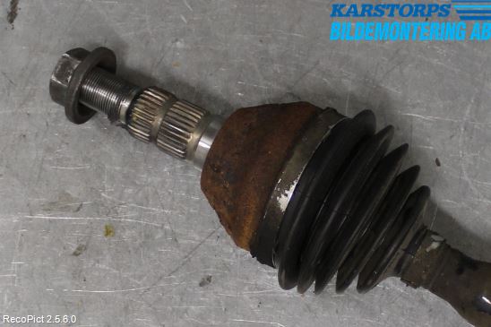 Opel VECTRA C 02-05 Drivaxel Fram Höger