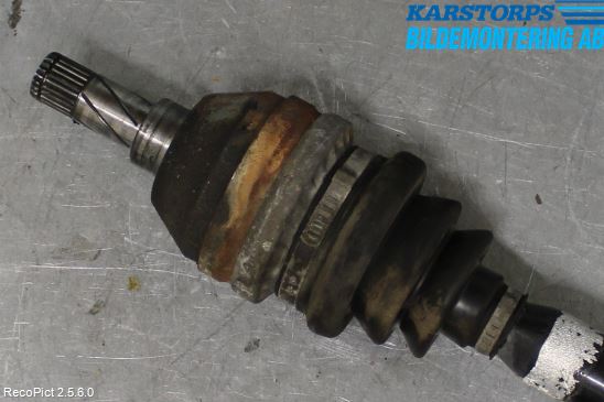 Opel VECTRA C 02-05 Drivaxel Fram Höger