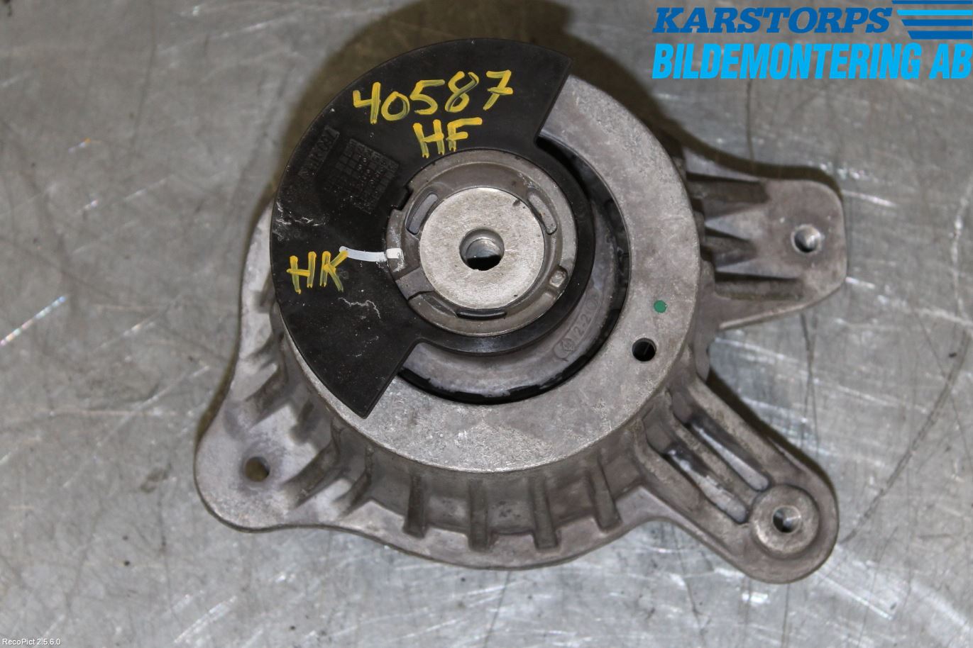 Mercedes-Benz MB C-KLASS (W205) 14-21 Motorkudde