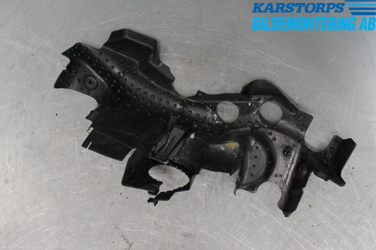 Mercedes-Benz MB C-KLASS (W205) 14-21 Deflektor Plåt-Plast Kylning