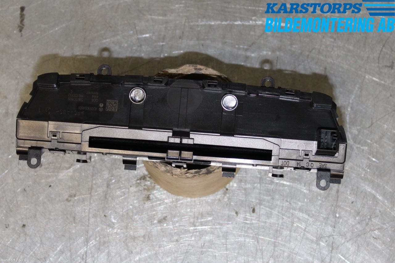 Mercedes-Benz MB C-KLASS (W205) 14-21 Cd Radio - Multimediapanel