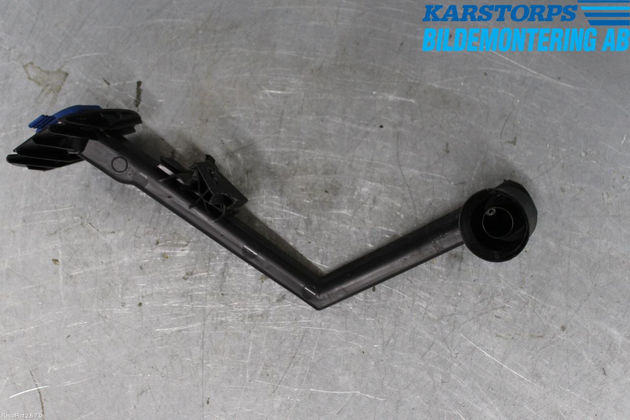 Mercedes-Benz MB C-KLASS (W205) 14-21 Spolartank Påfyllningsrör