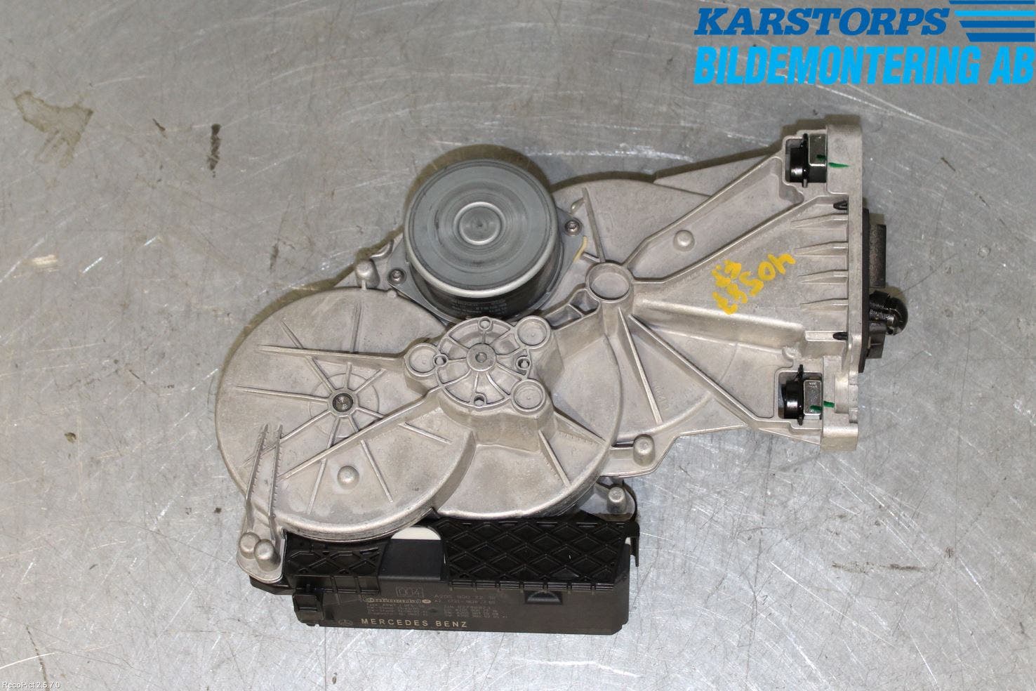 Mercedes-Benz MB C-KLASS (W205) 14-21 Bakluckeöppnare Automatisk