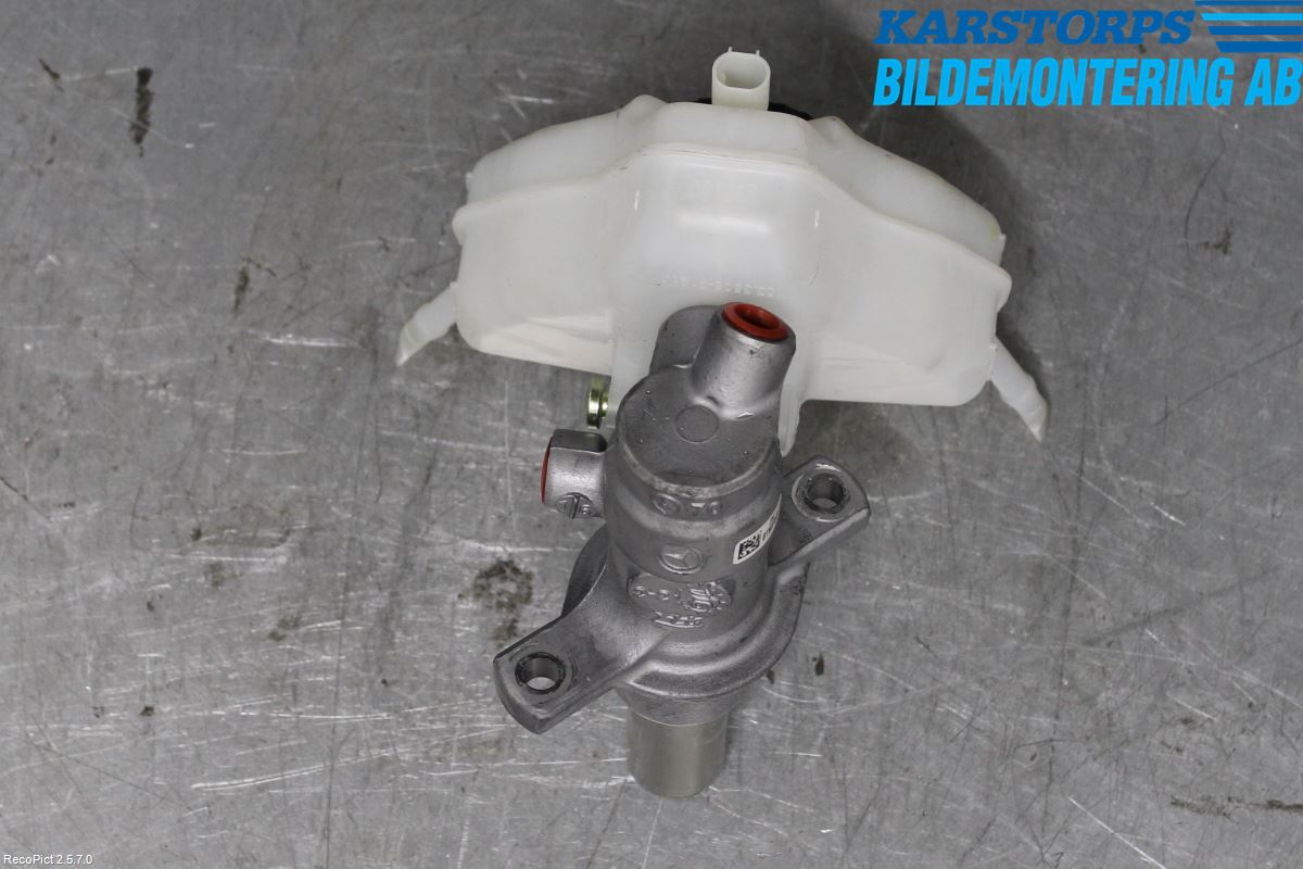 Mercedes-Benz MB C-KLASS (W205) 14-21 Broms Huvudcylinder