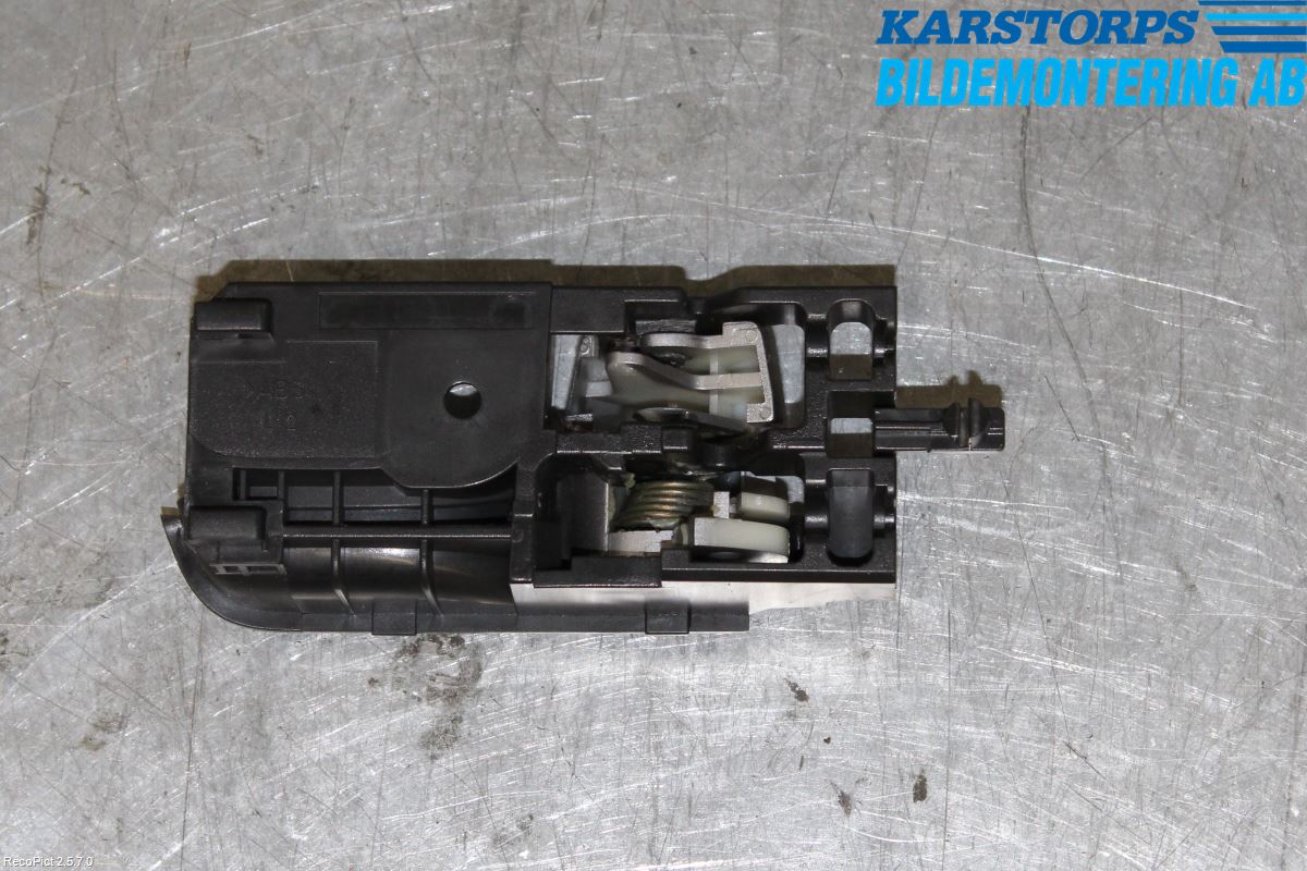 Suzuki SWIFT 05-10 Dörrhandtag Inre Vä