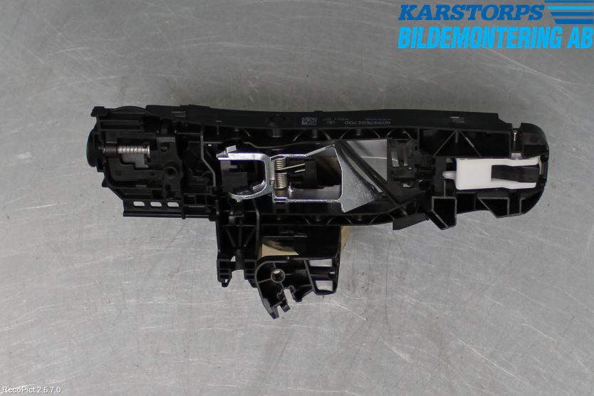 Mercedes-Benz MB C-KLASS (W205) 14-21 Dörrhandtag Yttre Vä
