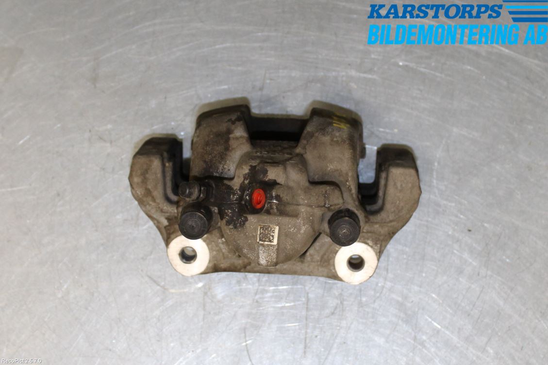 BMW 3 F30/F31/F80 12-19 Bromsok Fram Höger