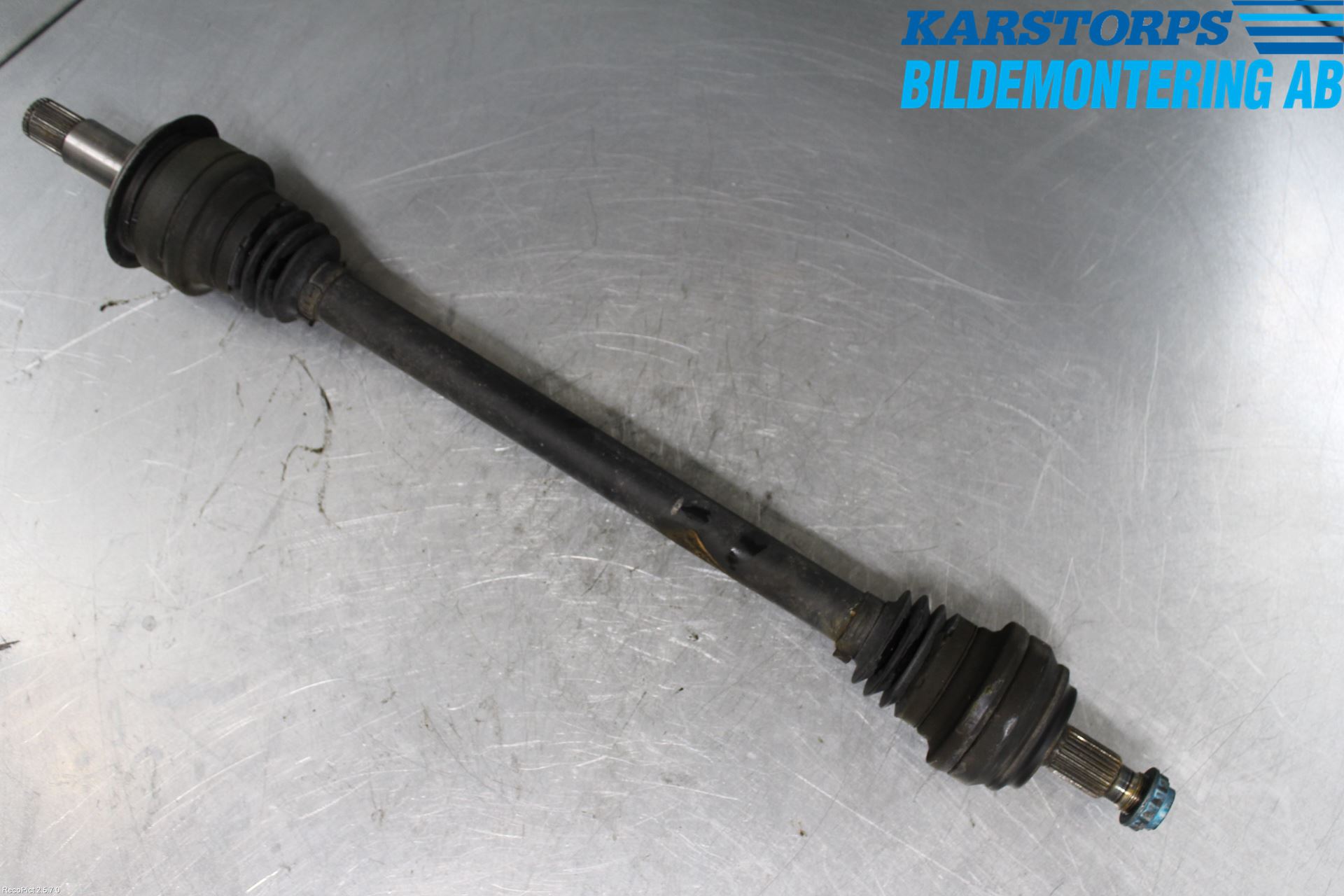 Mercedes-Benz MB C-KLASS (W205) 14-21 Drivaxel Bak Höger