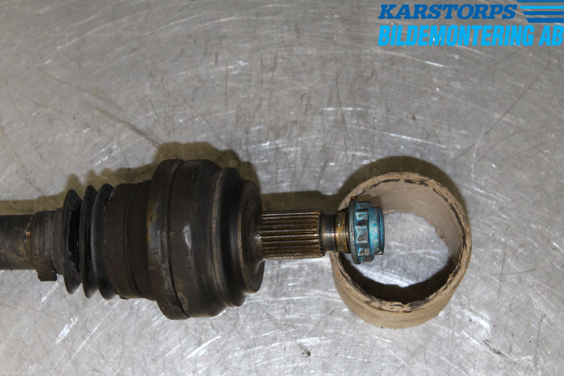 Mercedes-Benz MB C-KLASS (W205) 14-21 Drivaxel Bak Höger