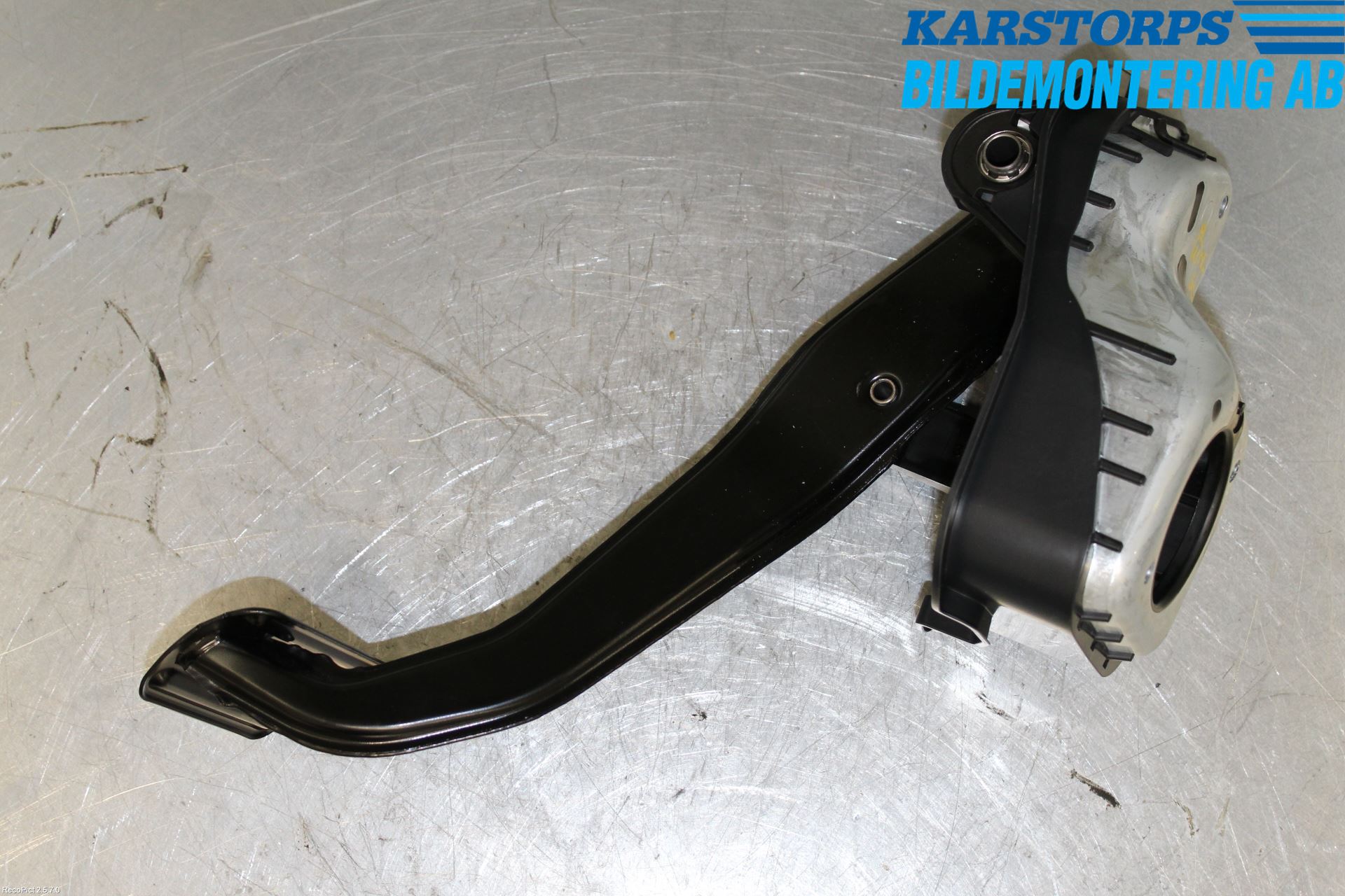 Mercedes-Benz MB C-KLASS (W205) 14-21 Bromspedal