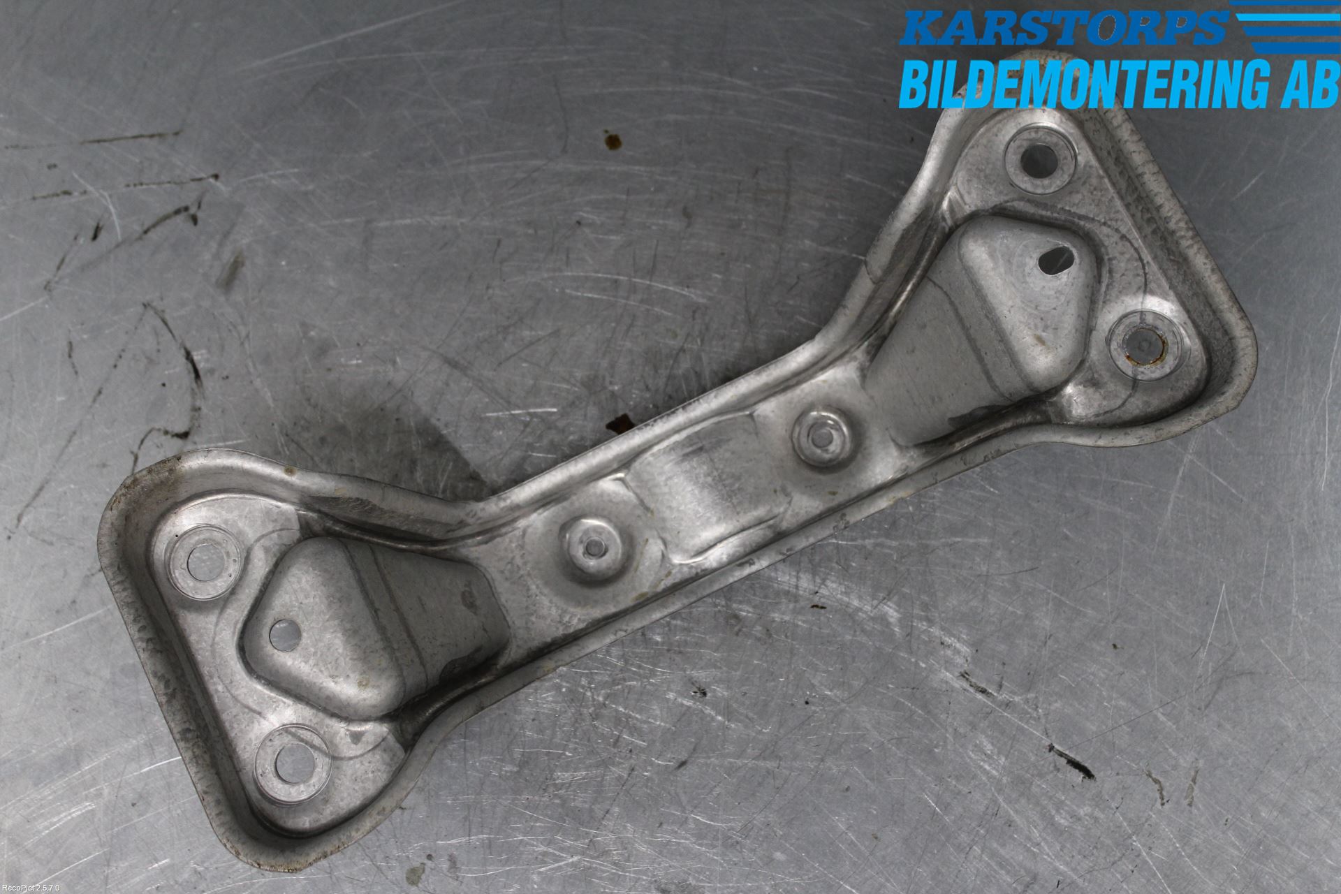 Volvo XC70 14-16 Mellanaxel Balk