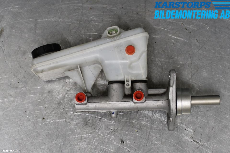 Renault TRAFIC   02-14 Broms Huvudcylinder