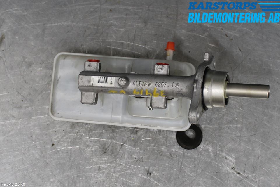 Renault TRAFIC   02-14 Broms Huvudcylinder
