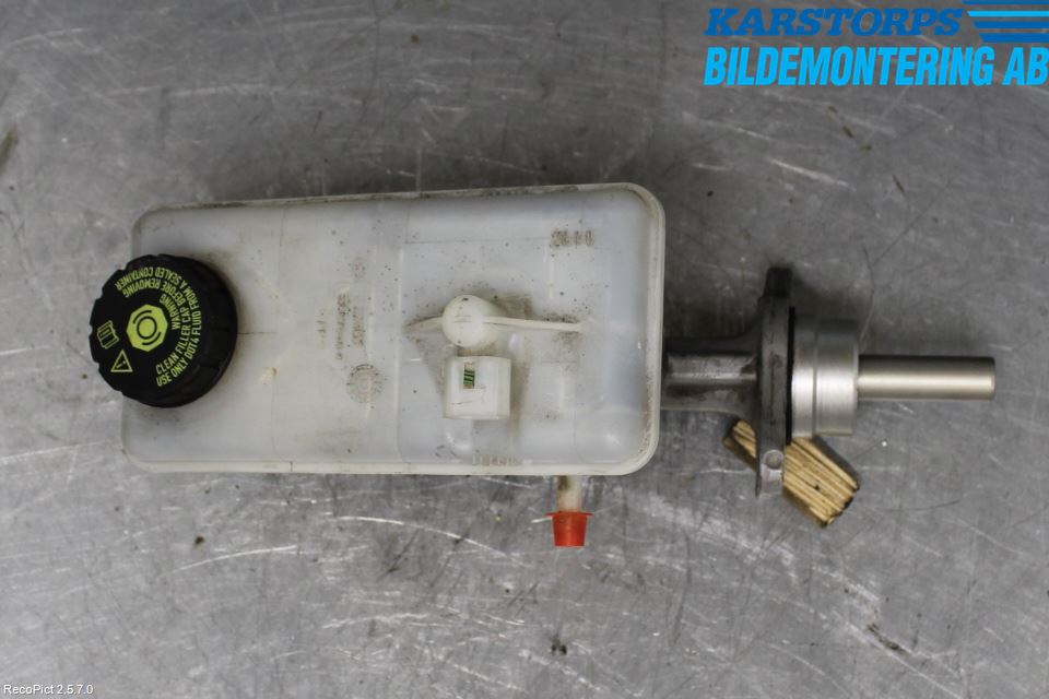 Renault TRAFIC   02-14 Broms Huvudcylinder