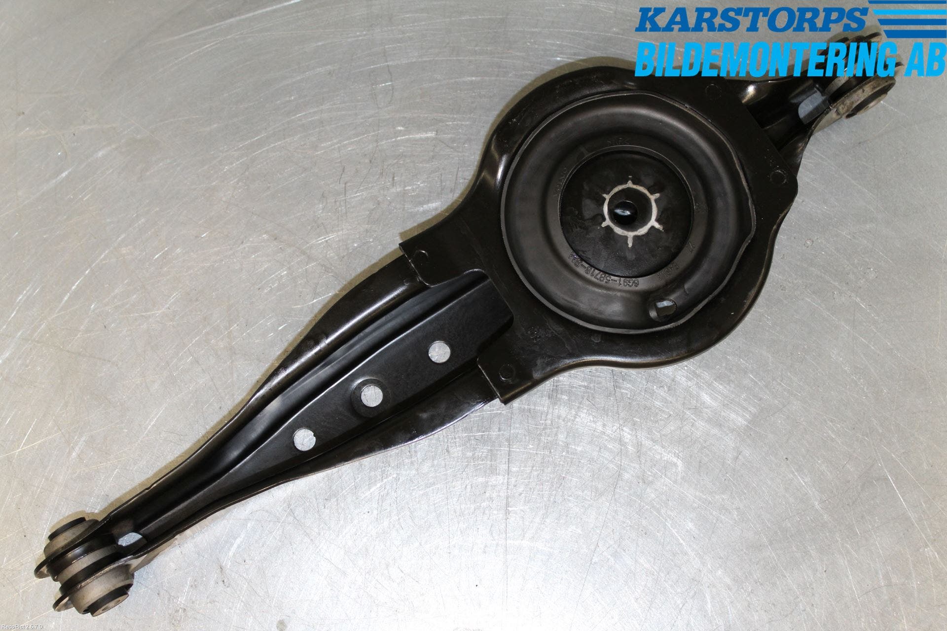 Volvo XC70 14-16 Bärarm Bak Höger