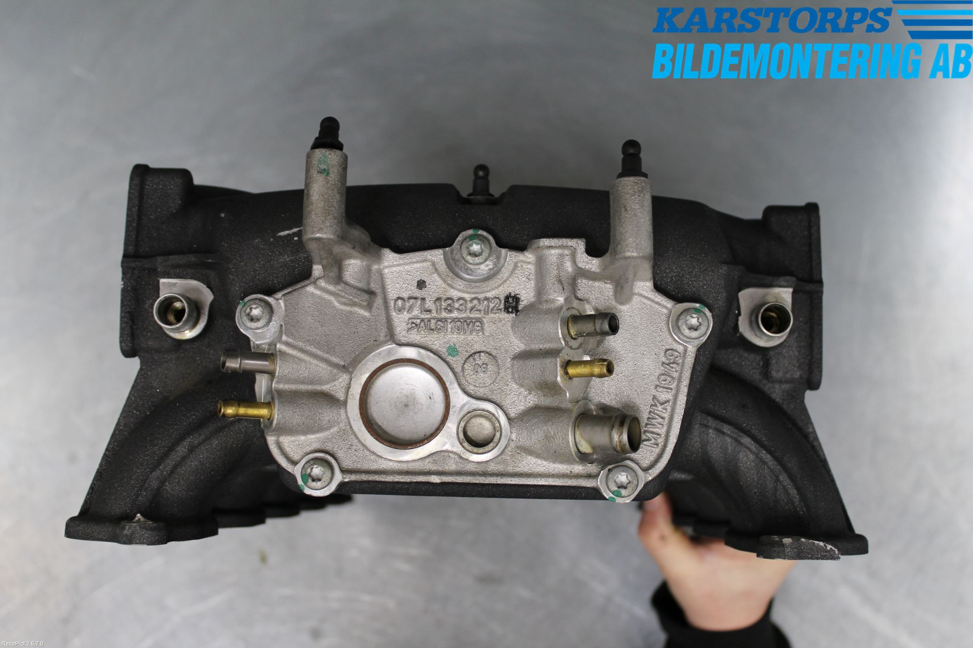 Audi A6/S6     05-11 Grenrör Insug