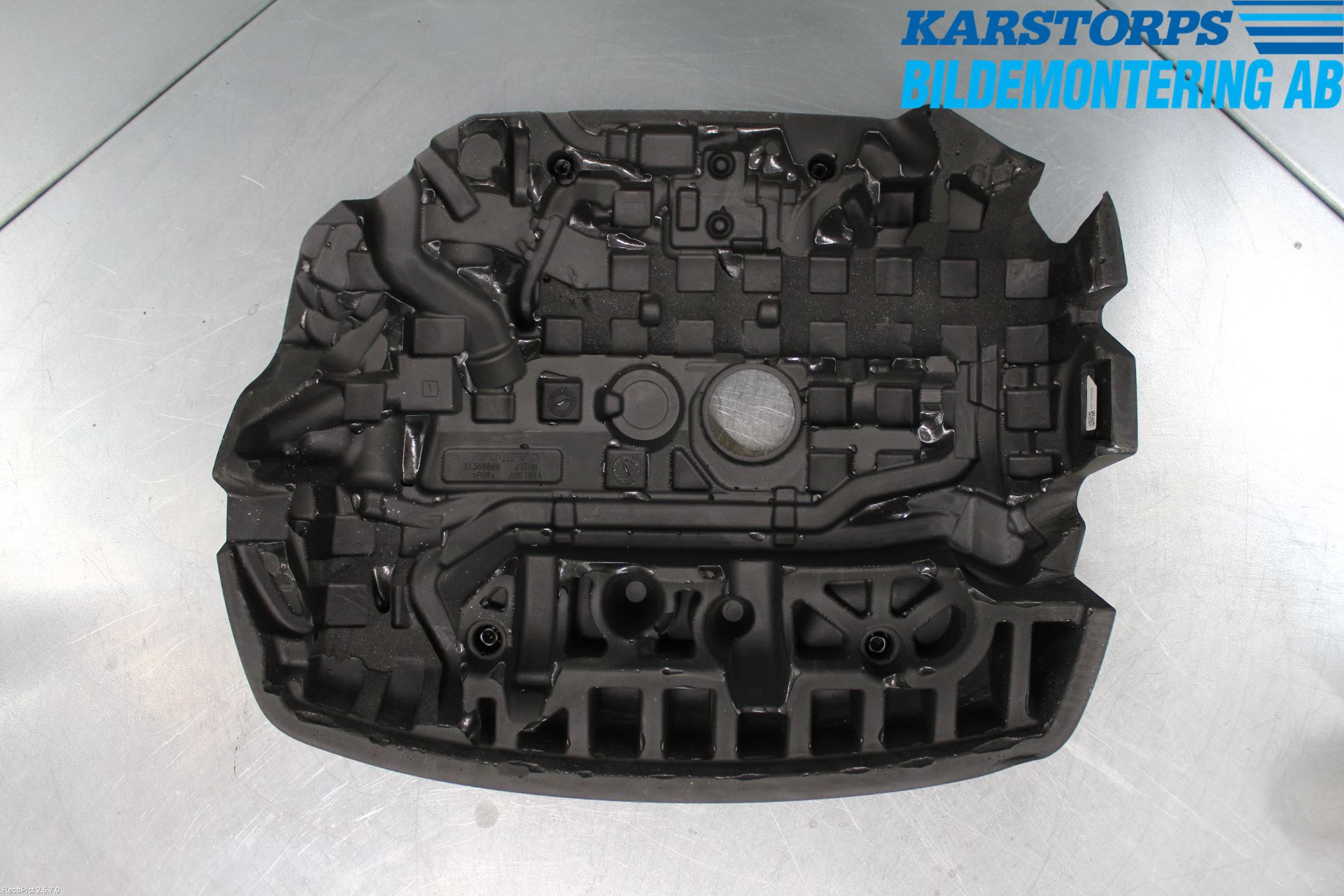 Volvo V70 14-16 Motorkåpa