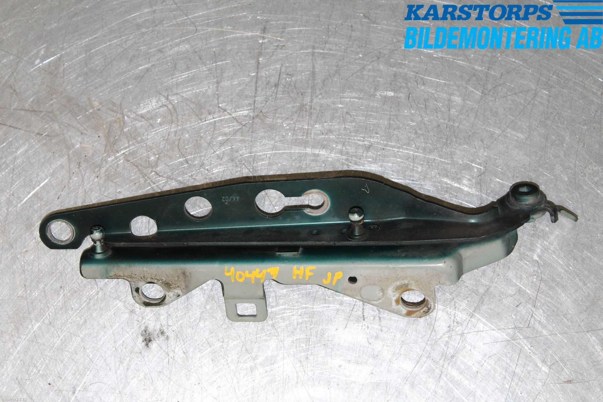 Volvo S80 99-03 Huvgångjärn