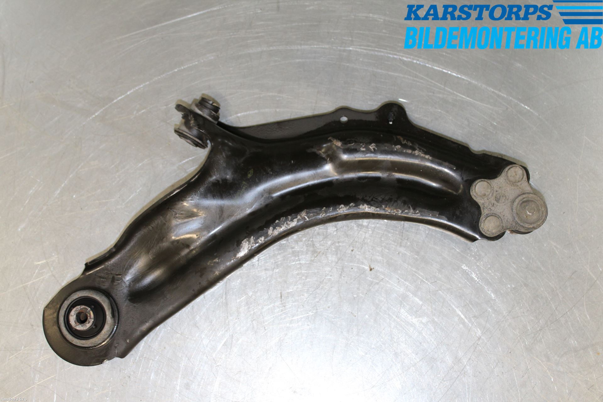 Renault KANGOO II 08-14 Bärarm Fram Undre Vä