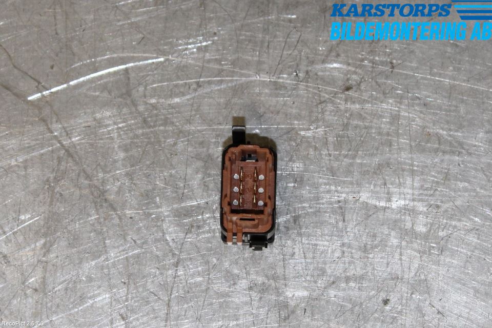 Renault TRAFIC   02-14 Strömställare Elruta