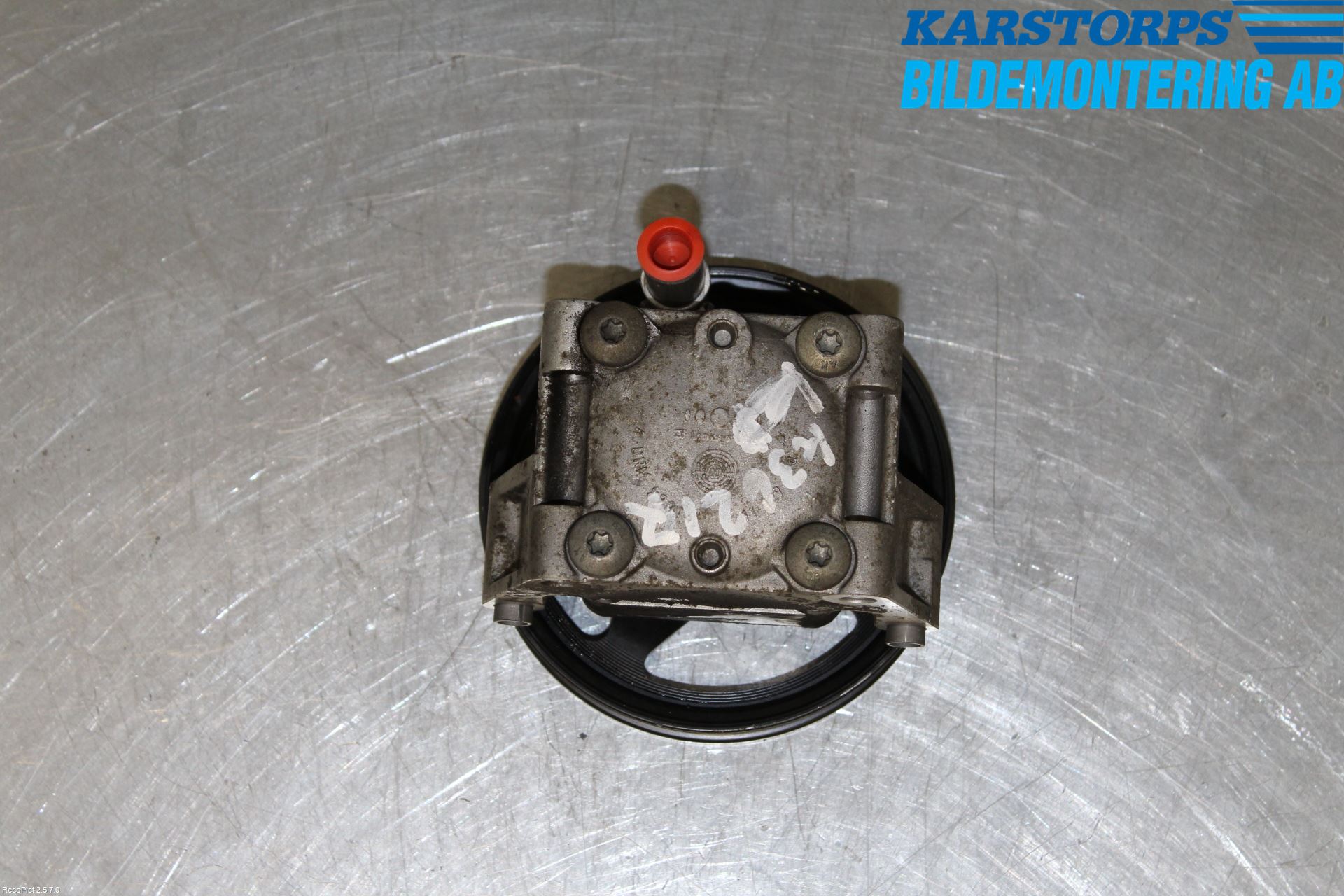 Jaguar S-TYPE Styrservopump