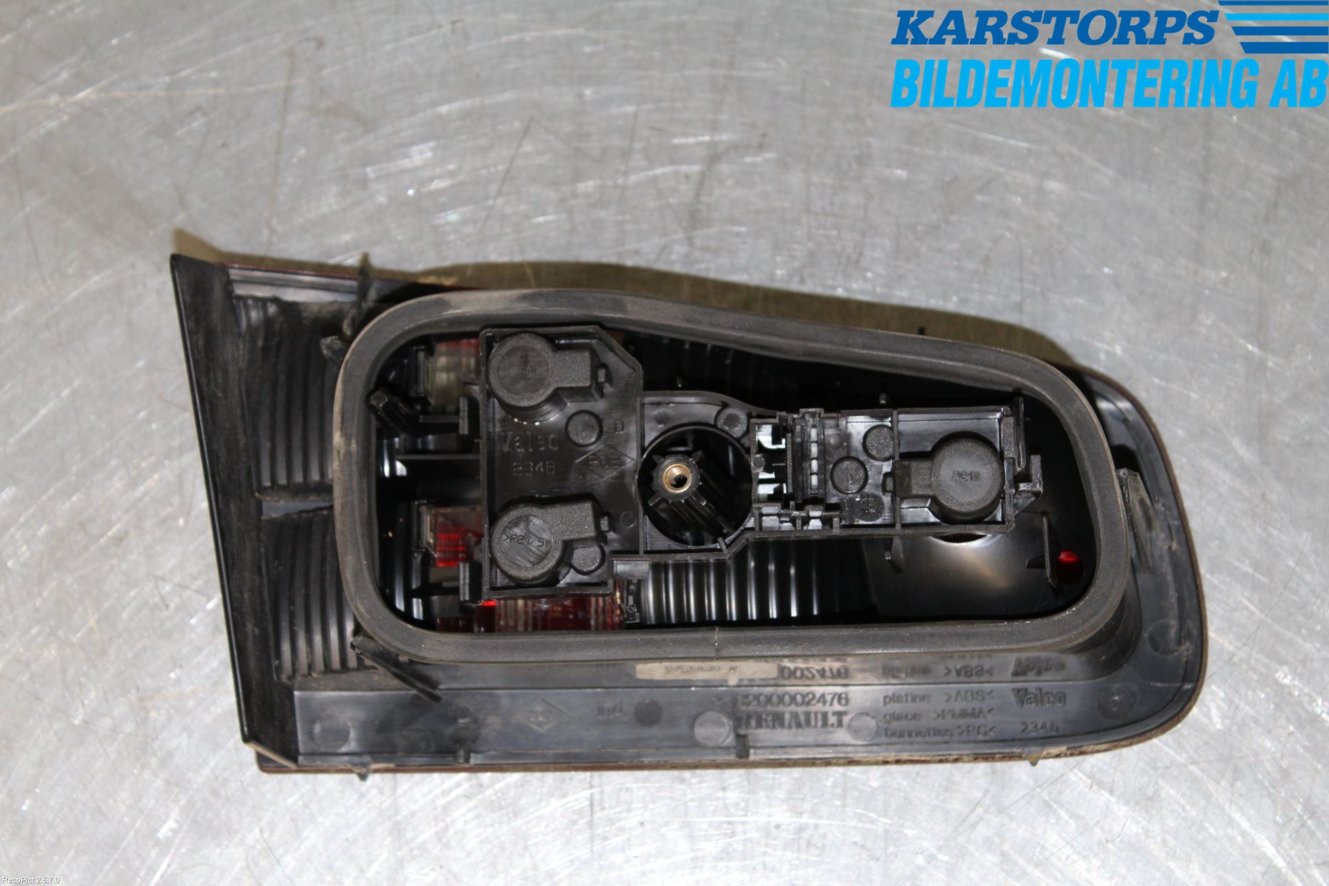 Renault LAGUNA II  01-05 Bakljus Lucka Hö