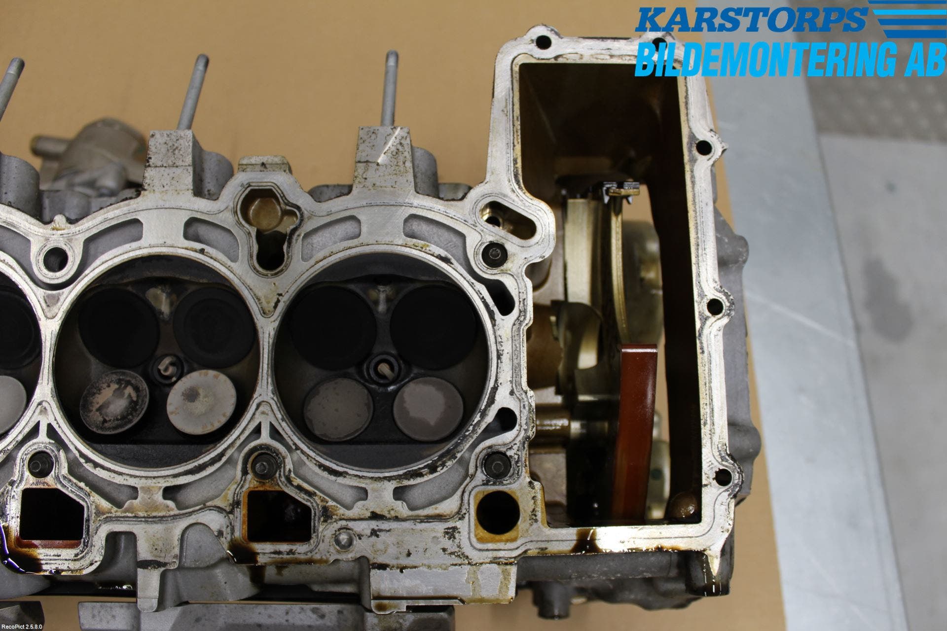 Audi A6/S6     05-11 Topplock Bensin