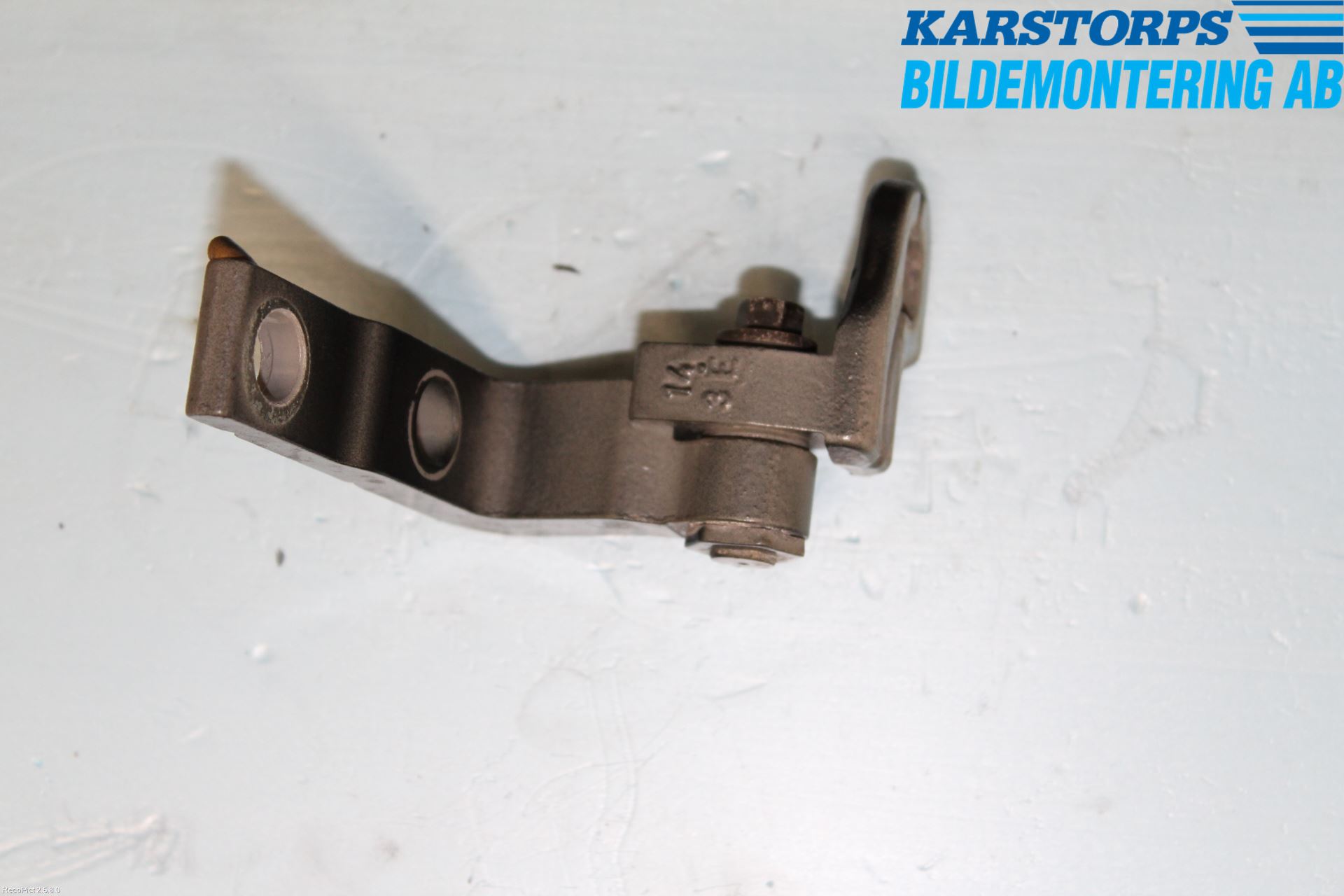 Volvo V40 12-19 Dörrgångjärn