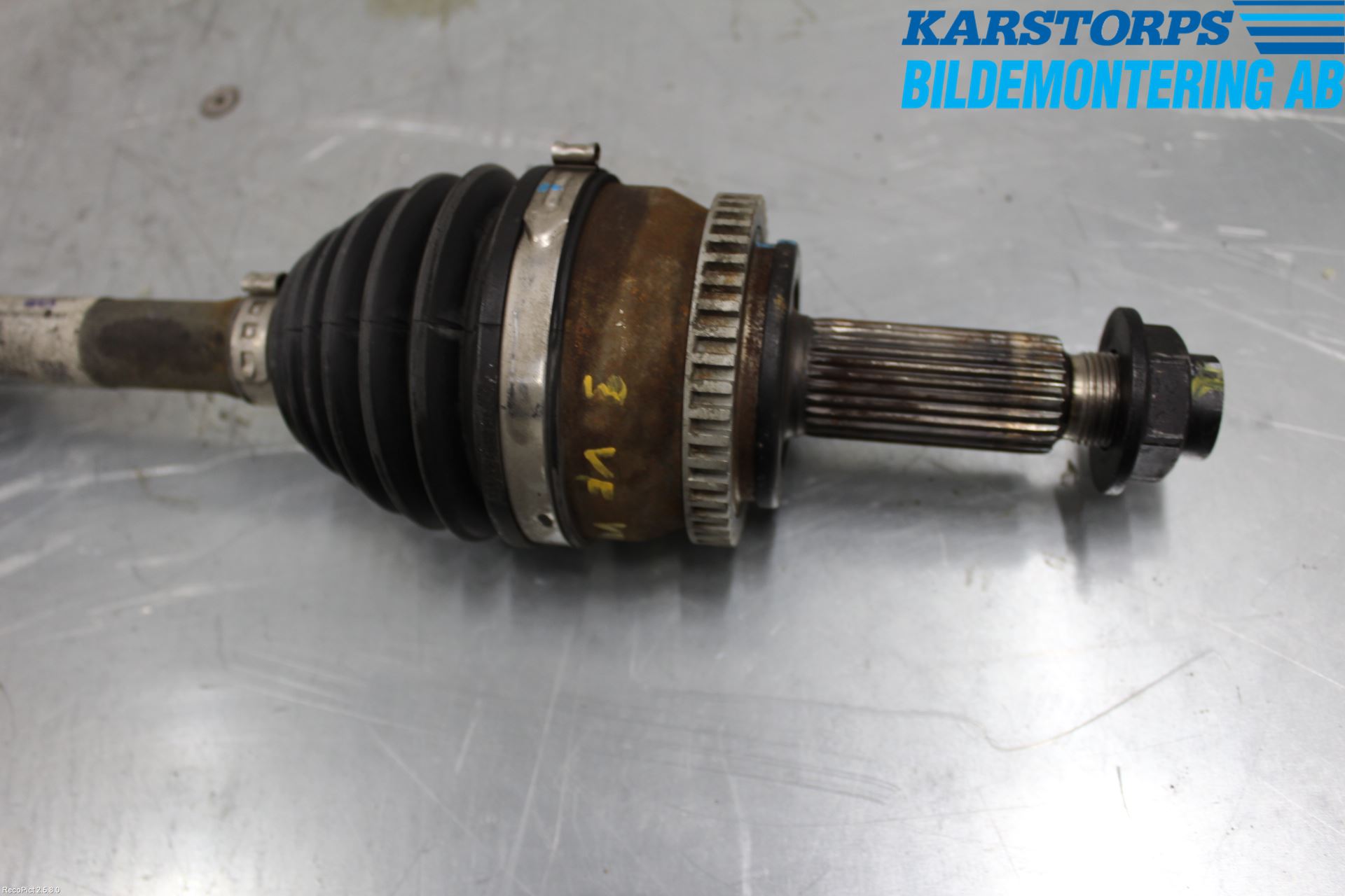 Kia CEED 12-18 Drivaxel Fram Vänster