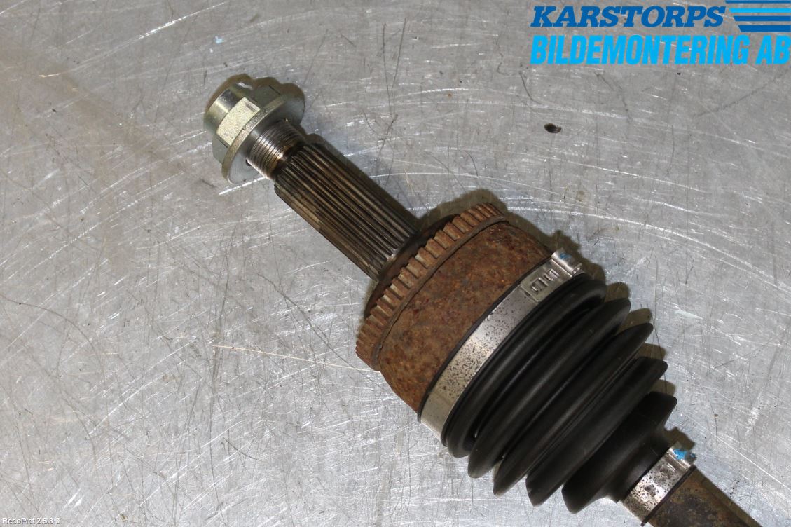 Kia RIO 12-16 Drivaxel Fram Vänster