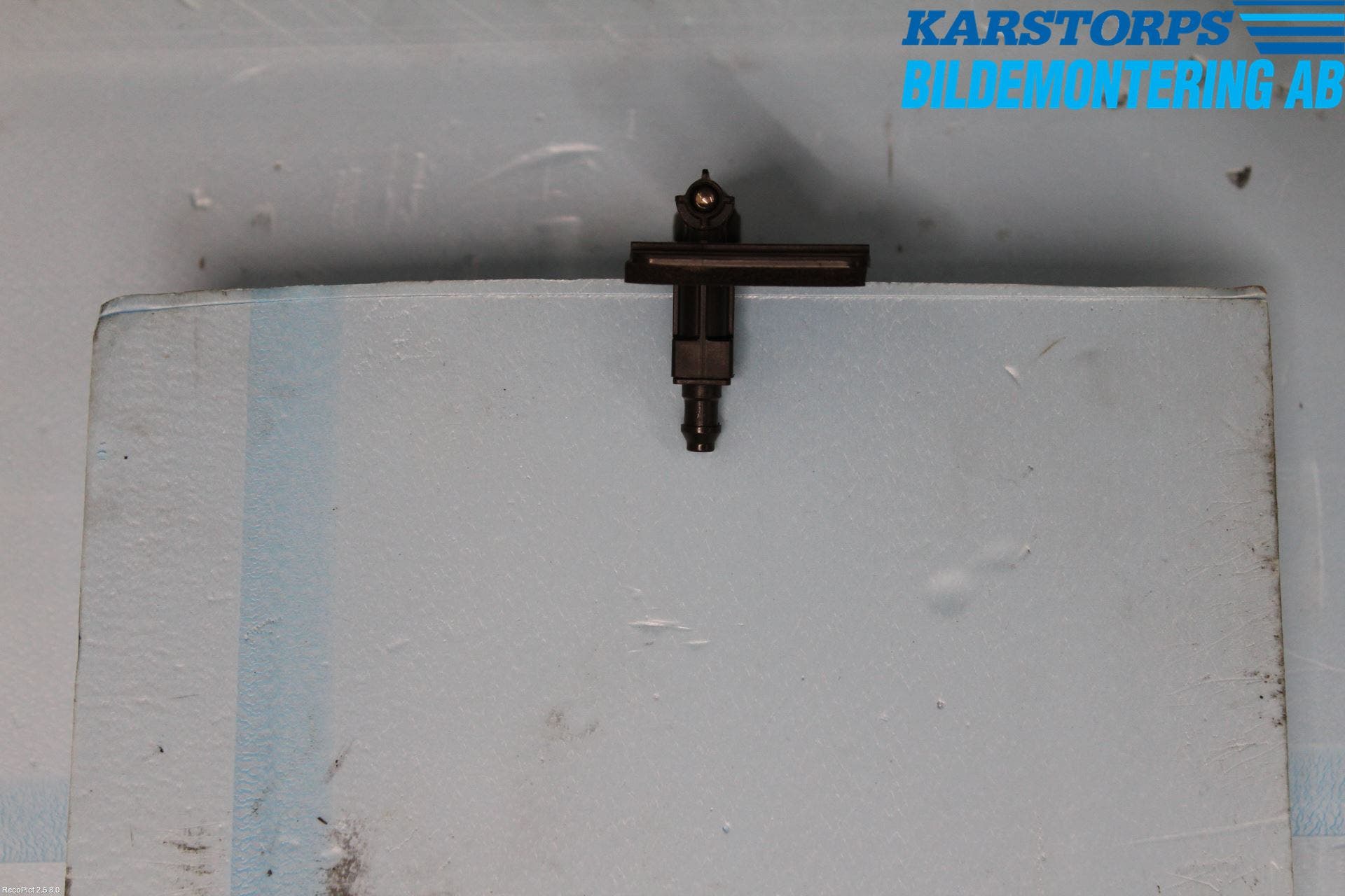 Mercedes-Benz MB CLS (C218/X218) 11-17 Spolarmunstycke Rutor