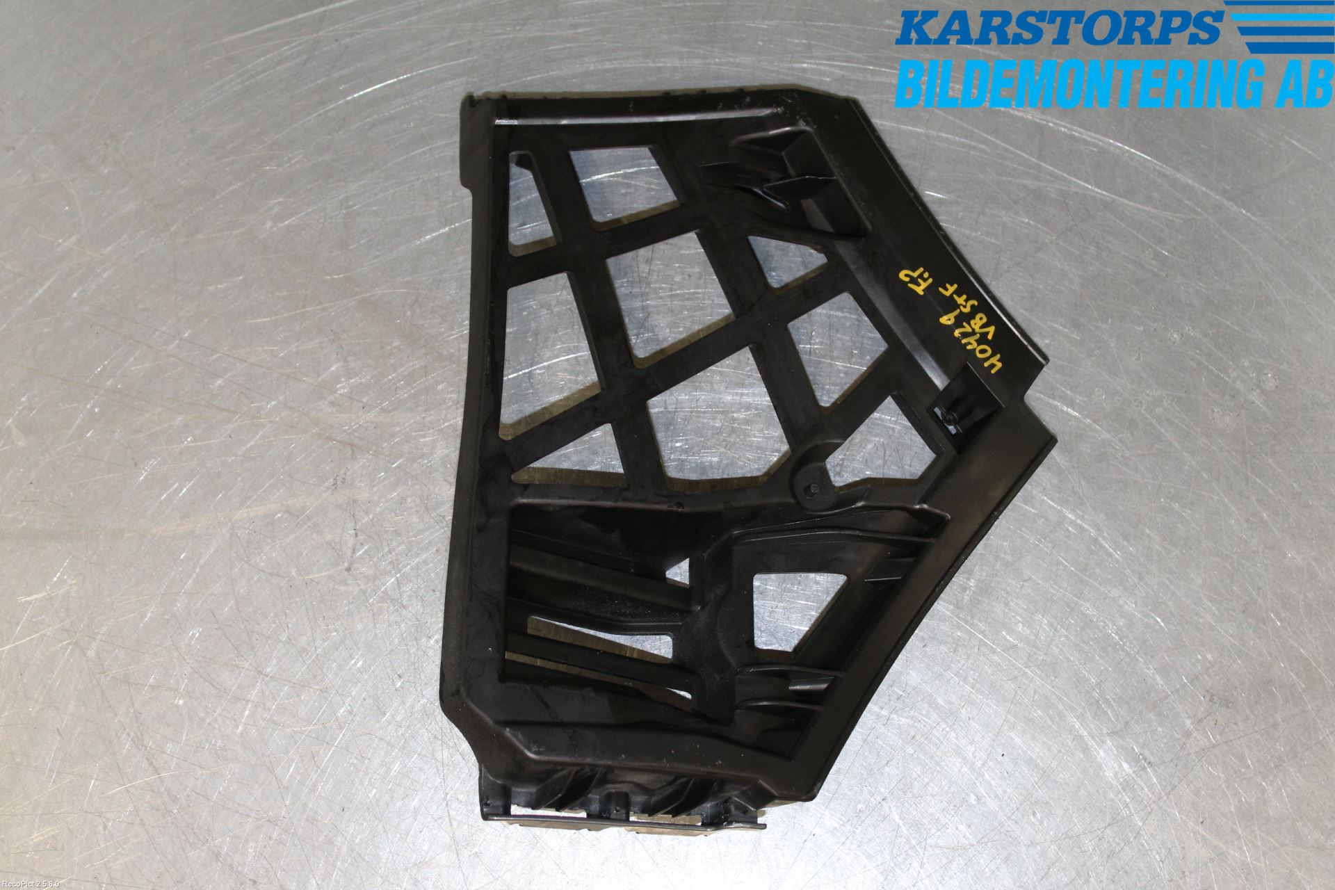 Volkswagen VW GOLF V 04-09 Stötfångarfäste Bak Vä