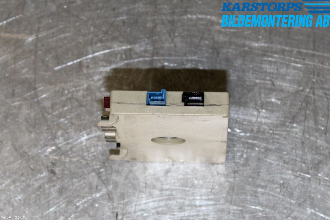 BMW 3 E92/93 Coupé/Cab 05-14 Antennförstärkare