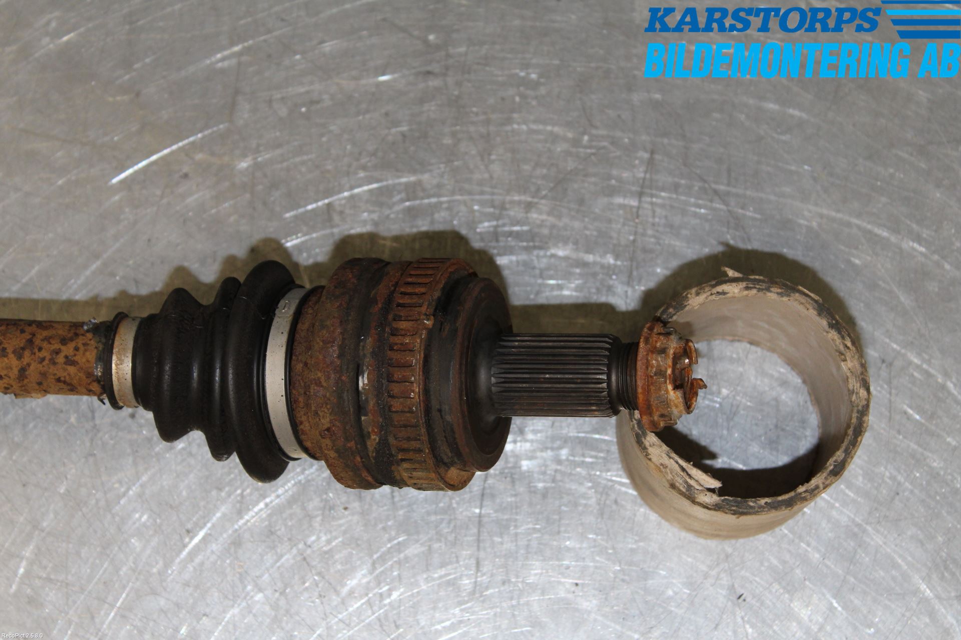 BMW 1 E87/81 5D/3D 03-11 Drivaxel Bak Höger