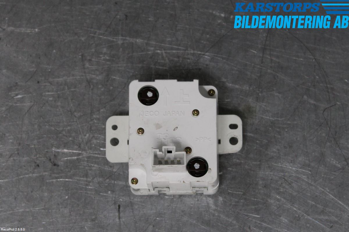 Mitsubishi OUTLANDER 01-07 Instrument Klocka