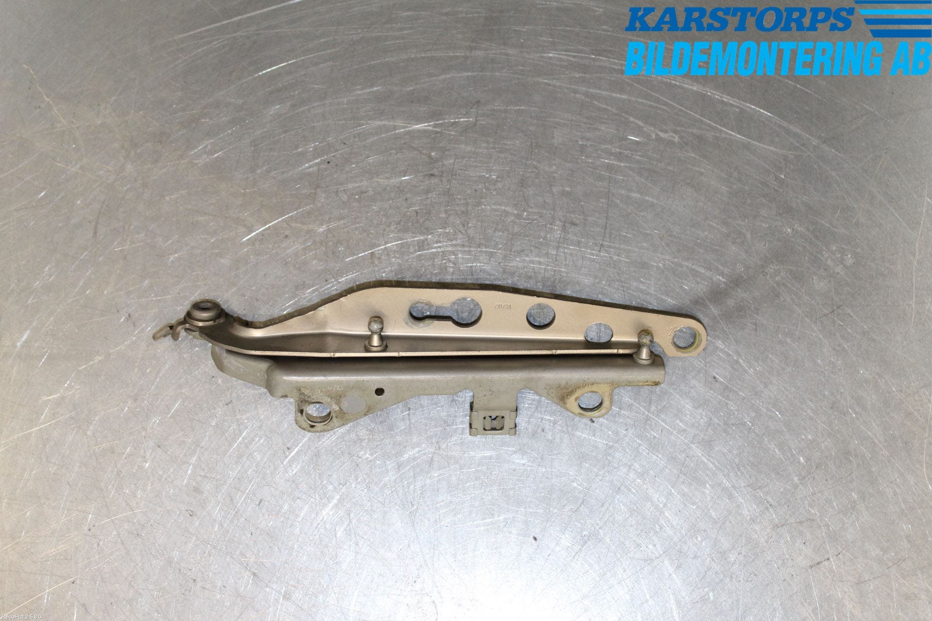 Volvo S60 01-04 Huvgångjärn