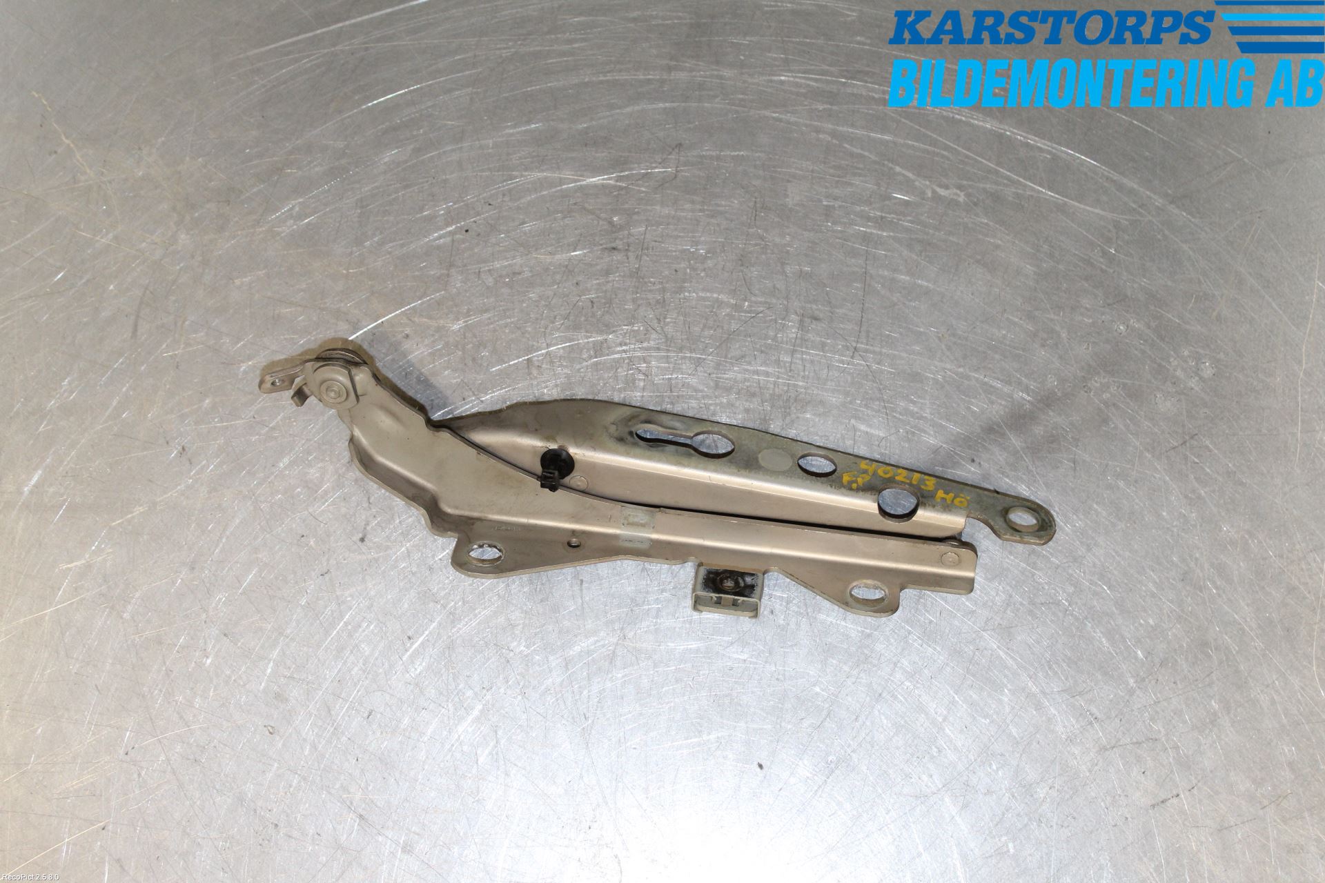 Volvo S60 01-04 Huvgångjärn