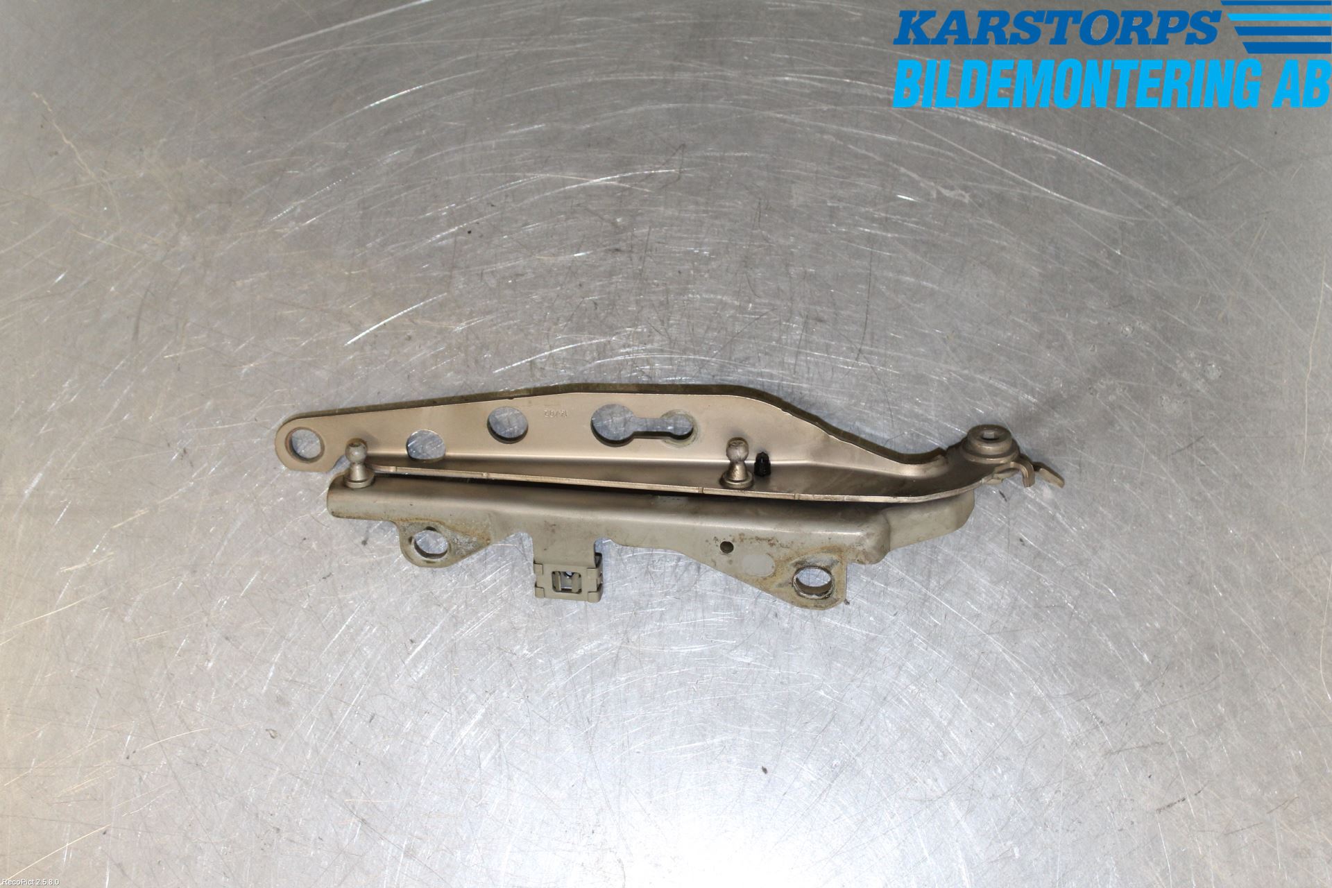 Volvo S60 01-04 Huvgångjärn