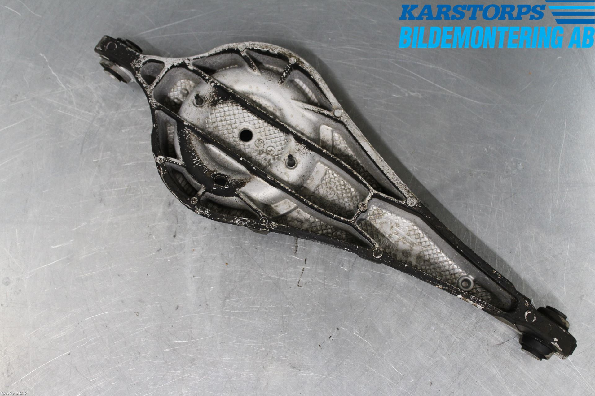 Volvo V70 14-16 Bärarm Bak Höger