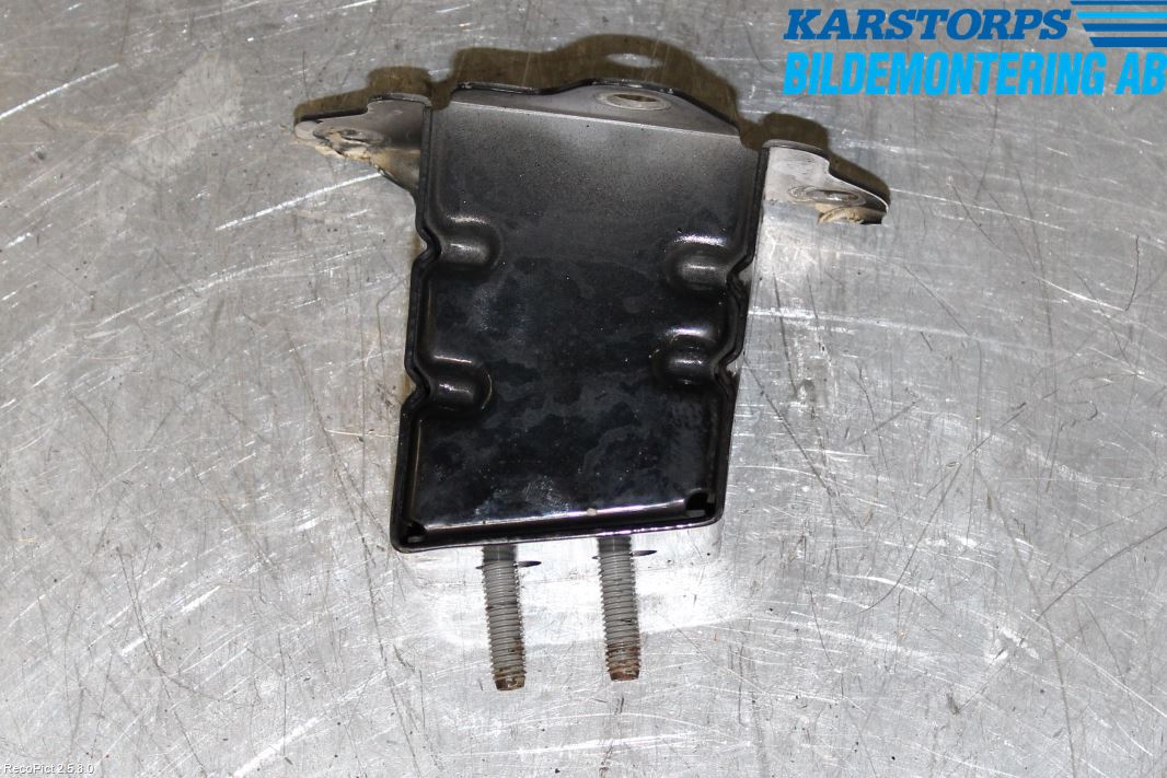 Renault KOLEOS I 08-10 Stötfångarbärjärn Bak