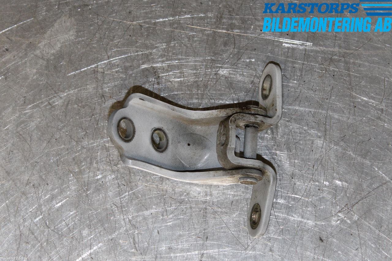 Kia CEED 12-18 Dörrgångjärn