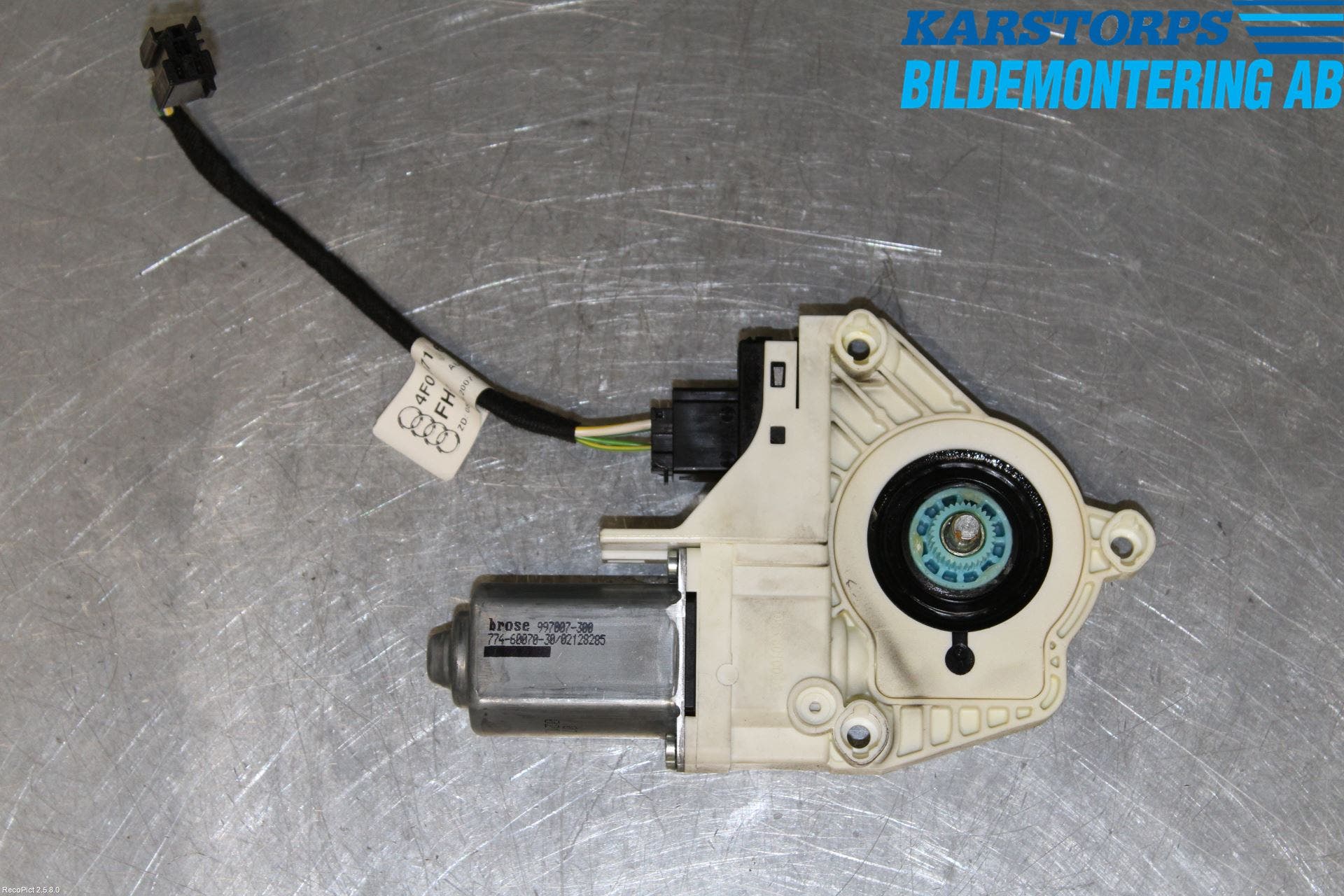 Audi A6/S6     05-11 Fönsterhissmotor