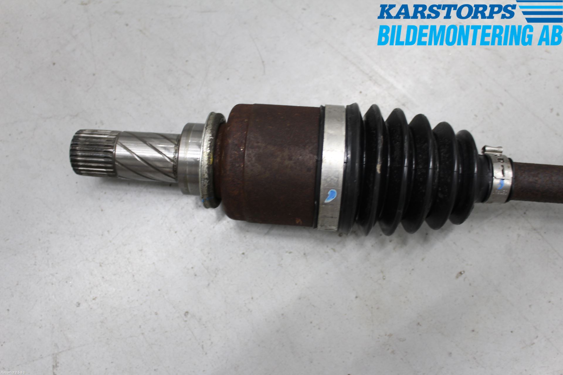 Renault CLIO III  09-12 Drivaxel Fram Vänster