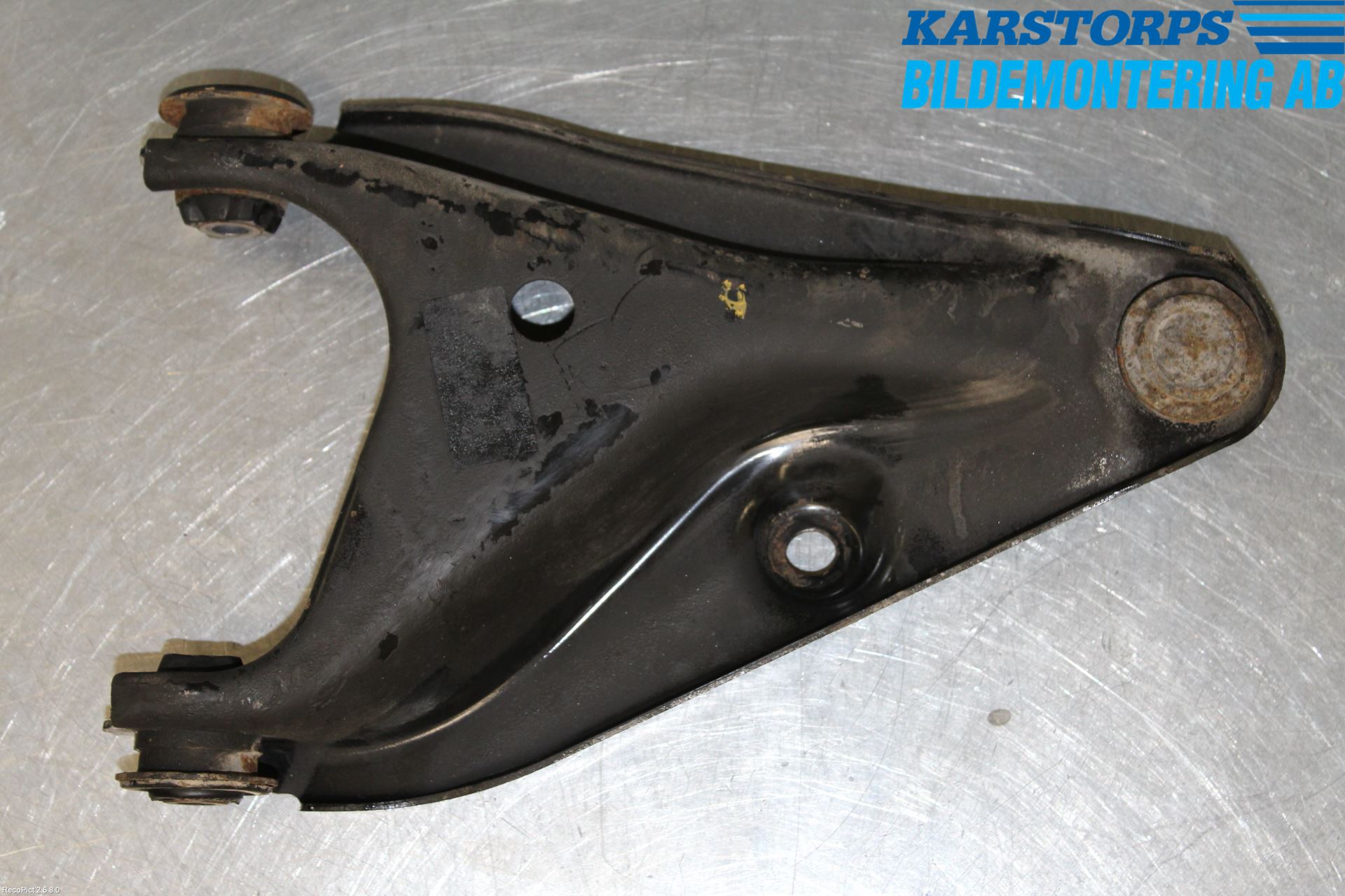 Dacia SANDERO 09-13 Bärarm Fram Undre Hö
