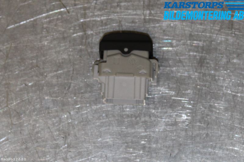 Renault CLIO III  09-12 Strömställare Antisladd