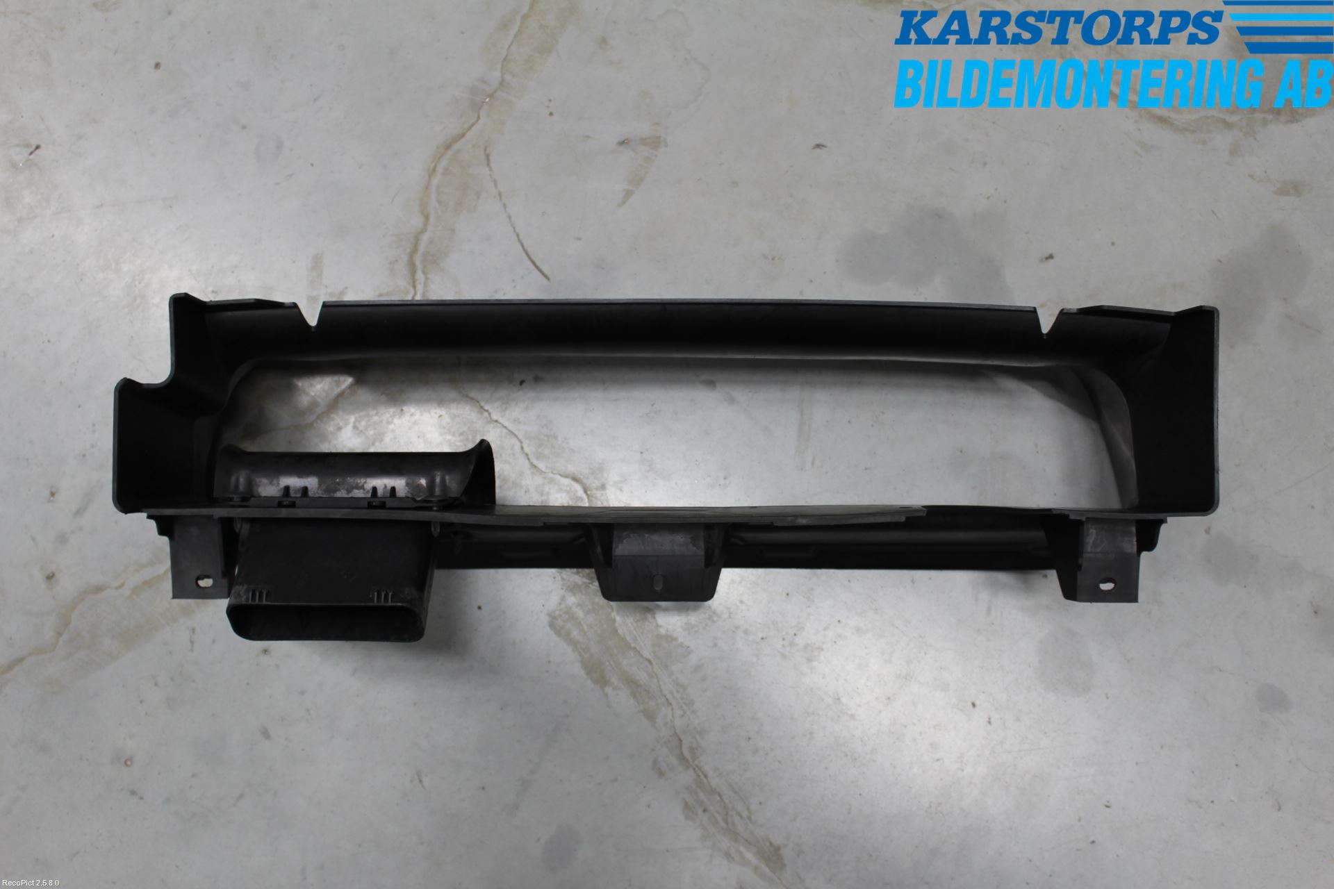 Volvo S40 04-07 Deflektor Plåt-Plast Kylning