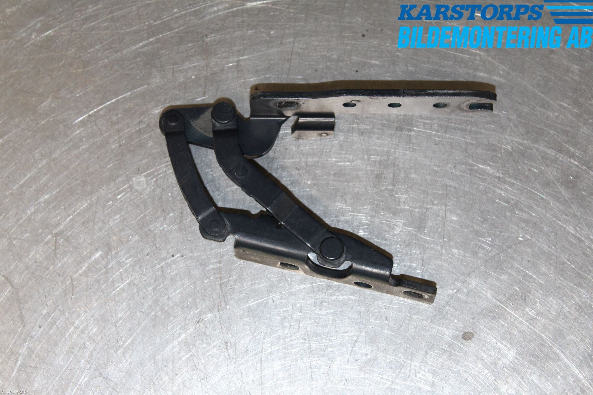 BMW 7 E65/66 00-08 Huvgångjärn