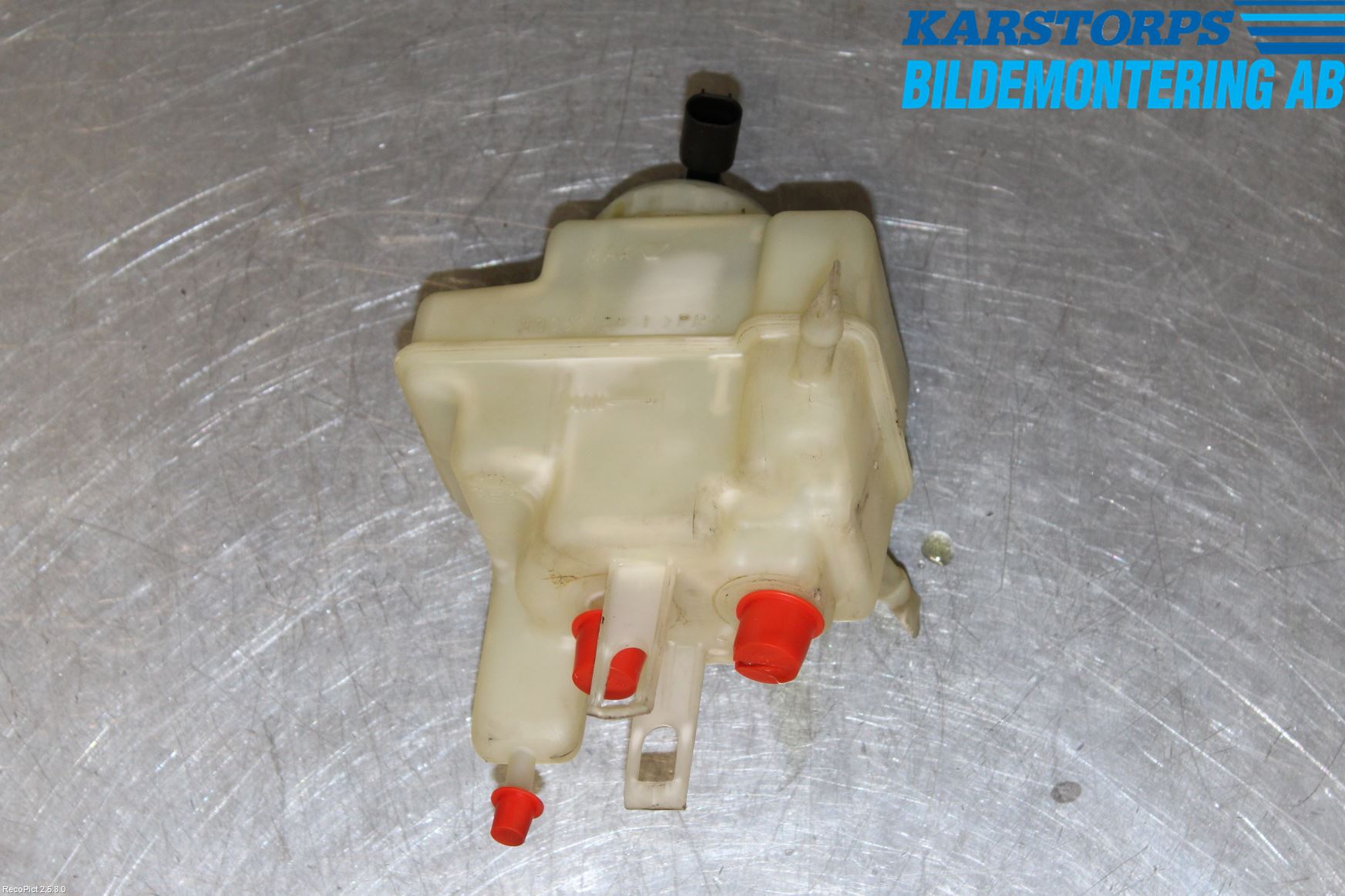 BMW 7 E65/66    00-08 Bromsvätskebehållare