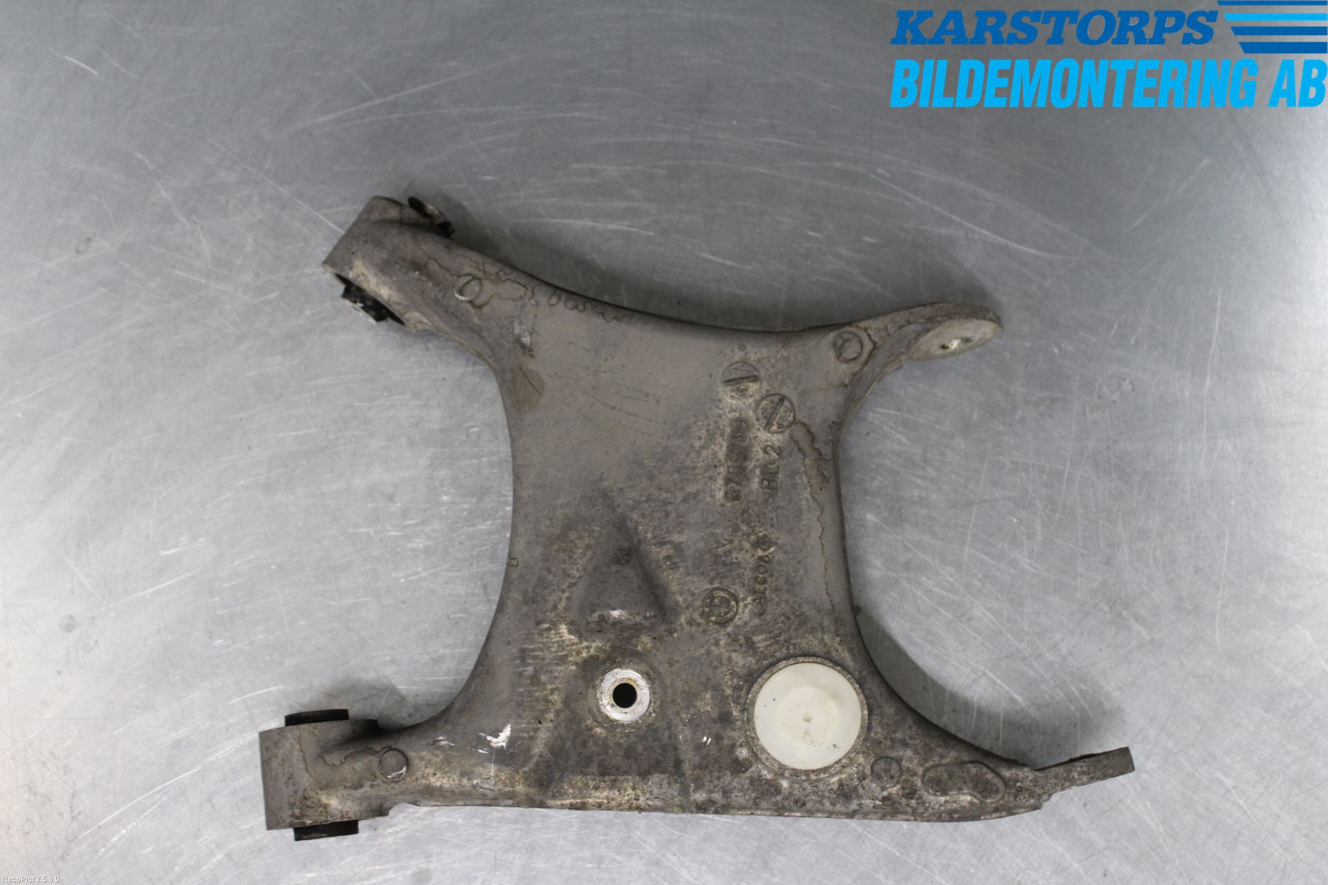 BMW 7 E65/66    00-08 Bärarm Bak Vänster