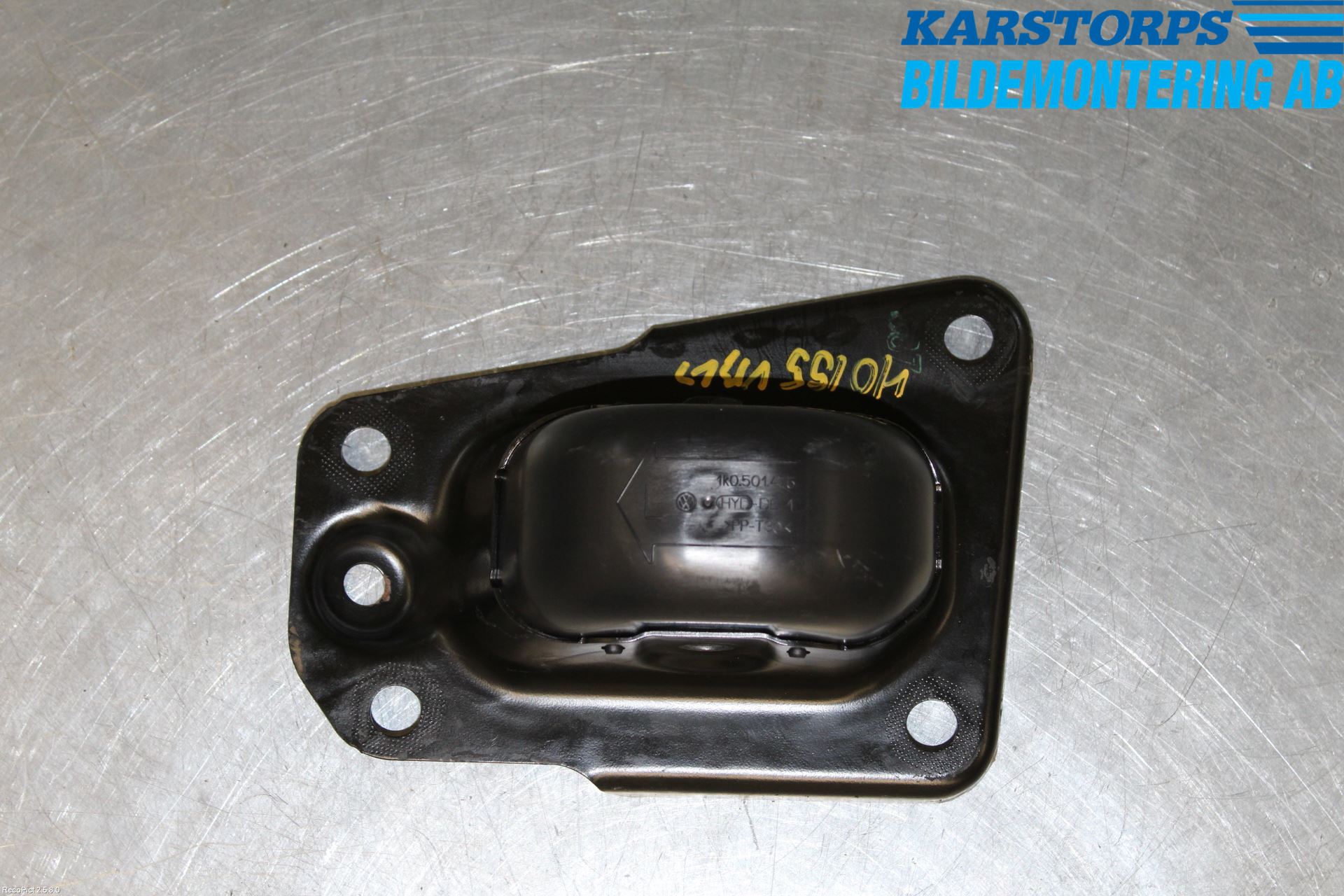 Audi A3/S3 05-13 Bakaxel Fäste